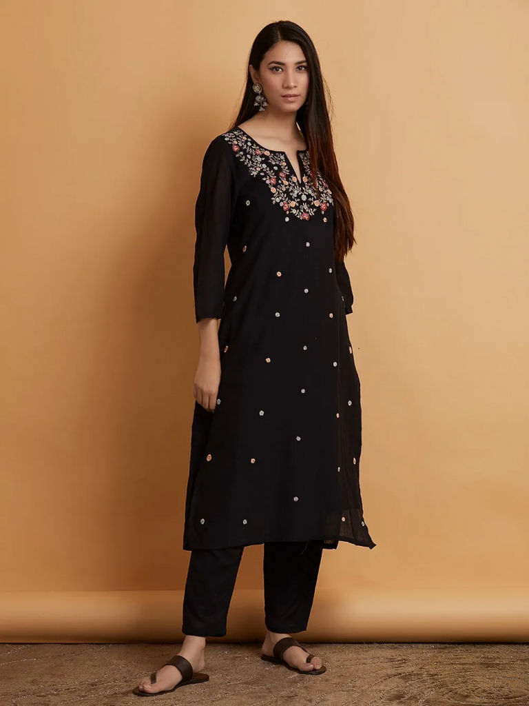 Black Embroidered Cotton Viscose Kurta