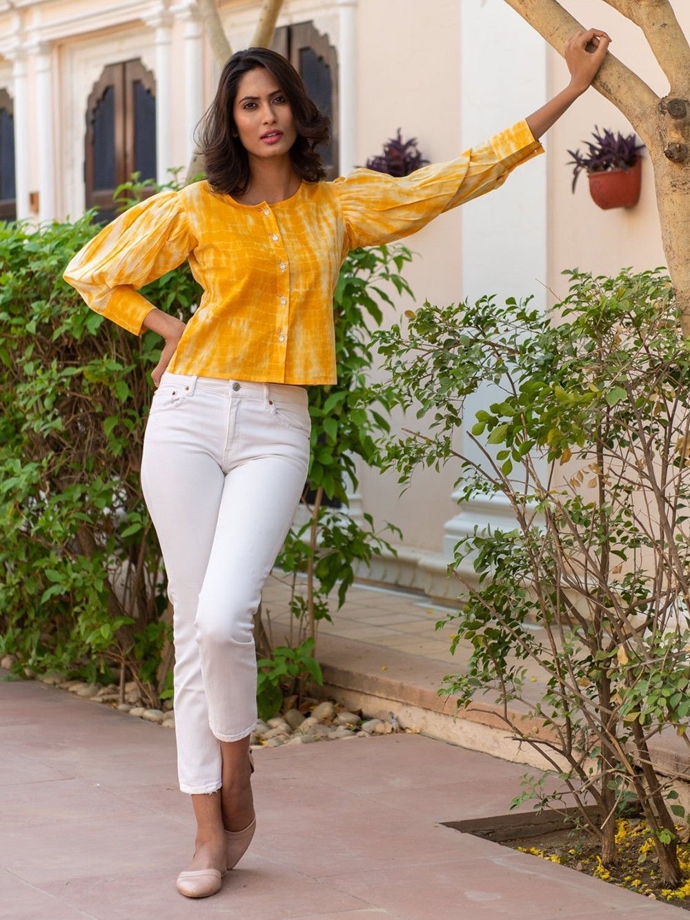 the loom - Yellow Tie and Dye Cotton Crop Shirt