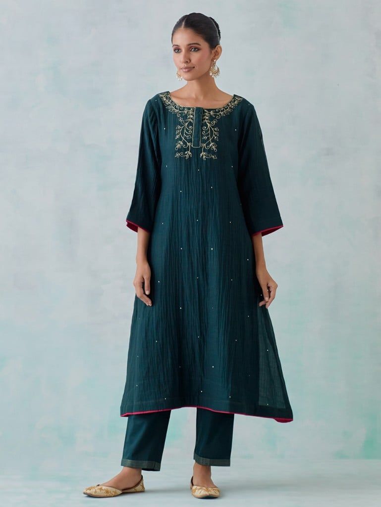 Green Embroidered Crushed Chanderi Kurta with Pants- Set of 2