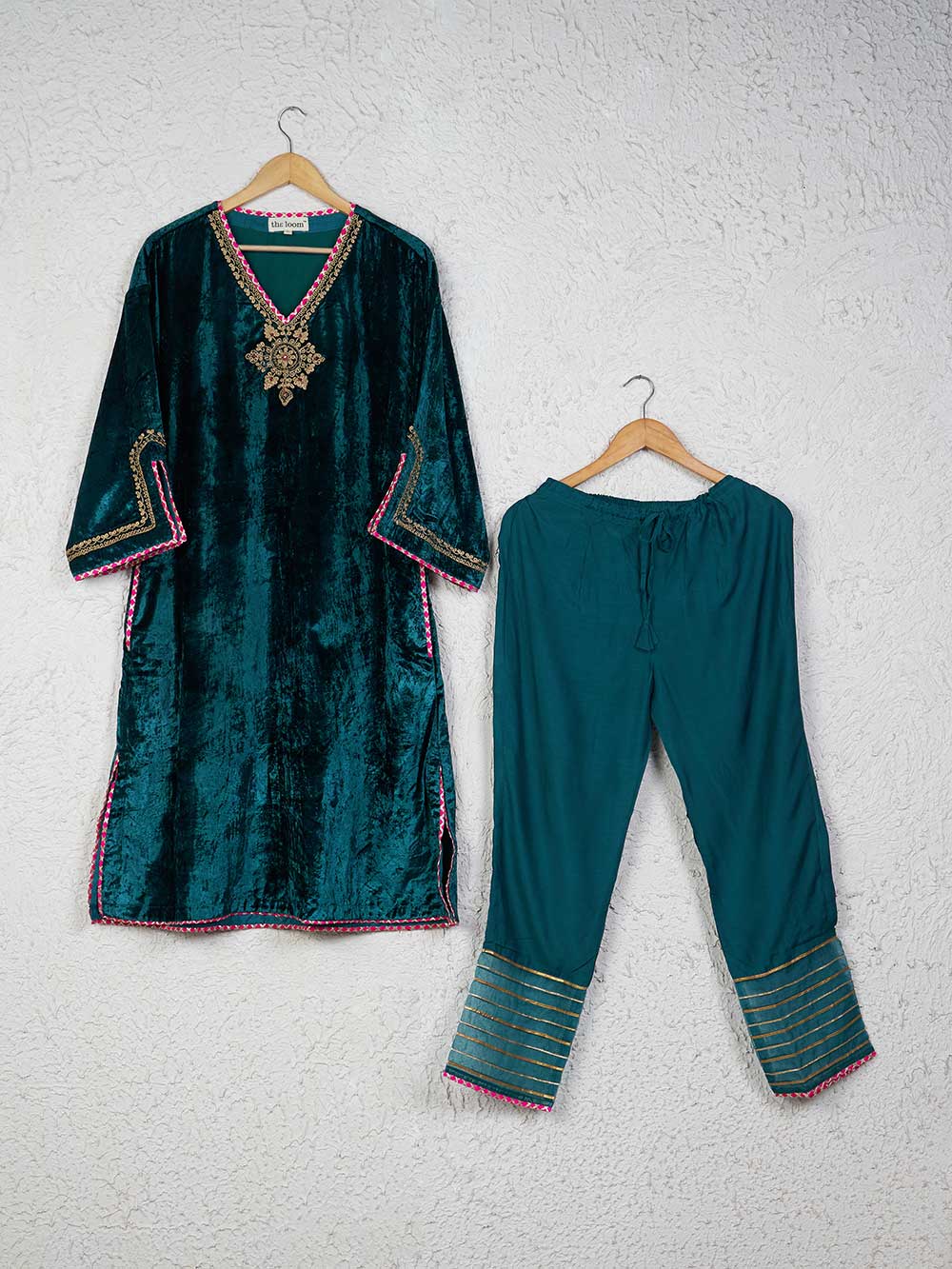 Crotchet Knit Velour Set