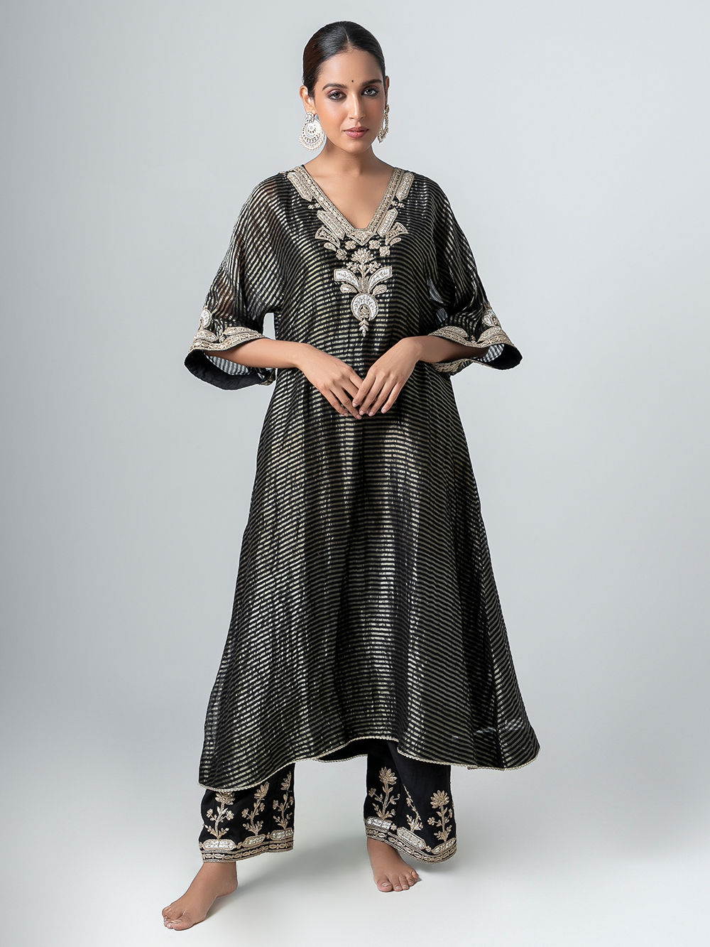 Buy Latest Engagement Dresses For Women Online | The Loom