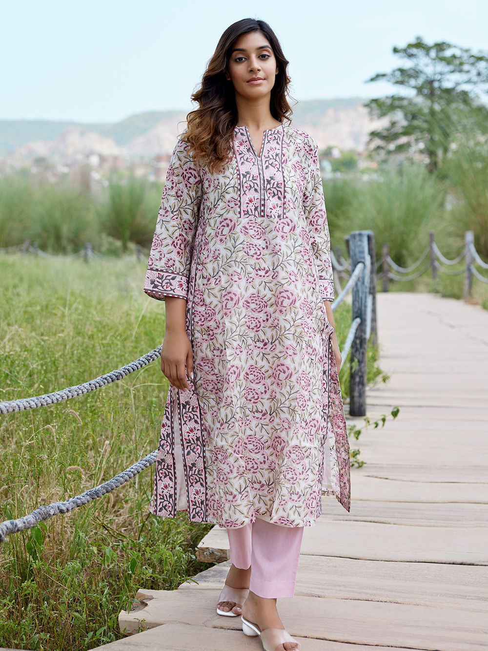 Ivory Pink Printed Chanderi Silk Kurta
