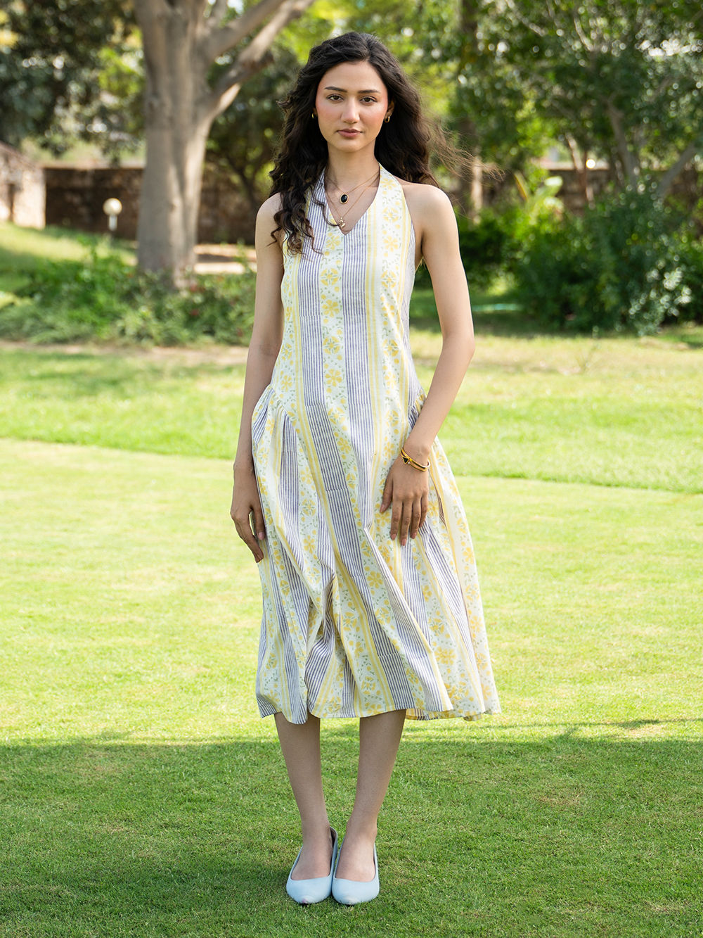 Buy Designer Women Dresses & Clothes Online | The Loom Buy Designer Women Dresses & Clothes Online | The Loom