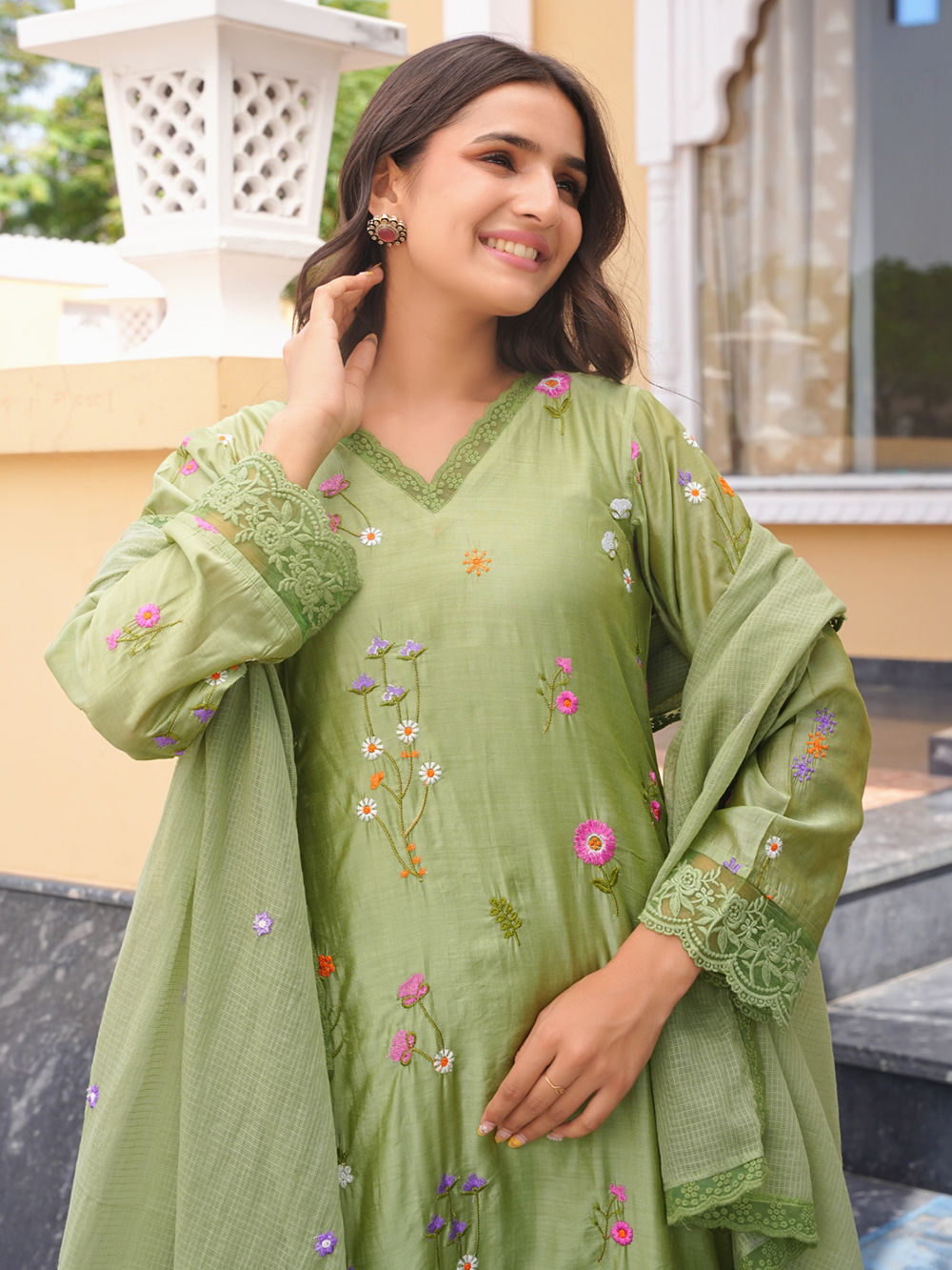 Shop Stylish Pakistani Suit Set for Women