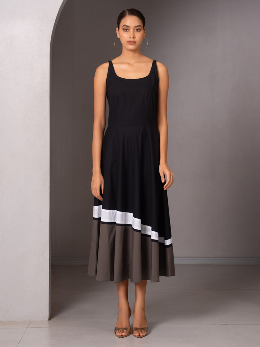 black colour block dress Color Cotton Poplin Little black dress - dress wedding boho lace sleeve Color:Jet Black Effortlessly stand out from