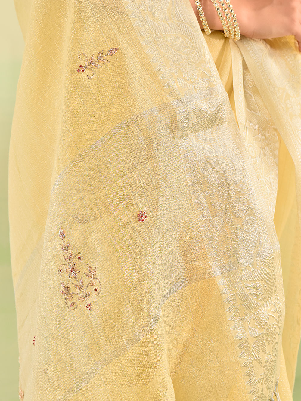 サリー　　3/31 Buy Yellow and Gold Zari Woven Kanchipuram Silk Saree with