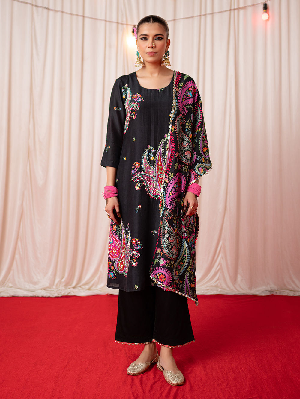 Threads And Motifs Pret Embroidered Chander SIlk 3 Piece Suit 8722