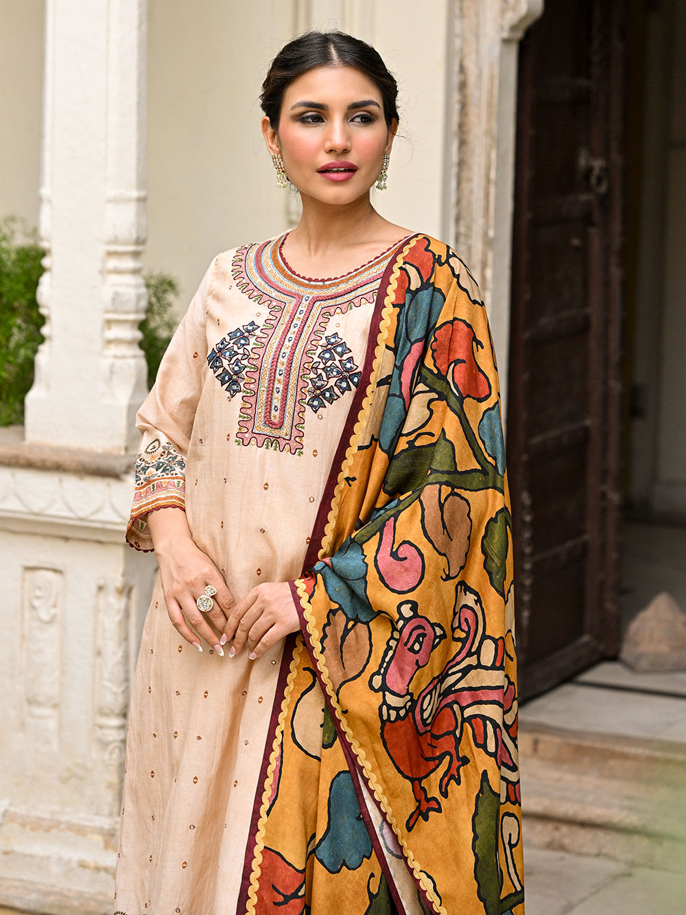 Threads And Motifs Pret Embroidered Chanderi 3 Piece Suit 8813