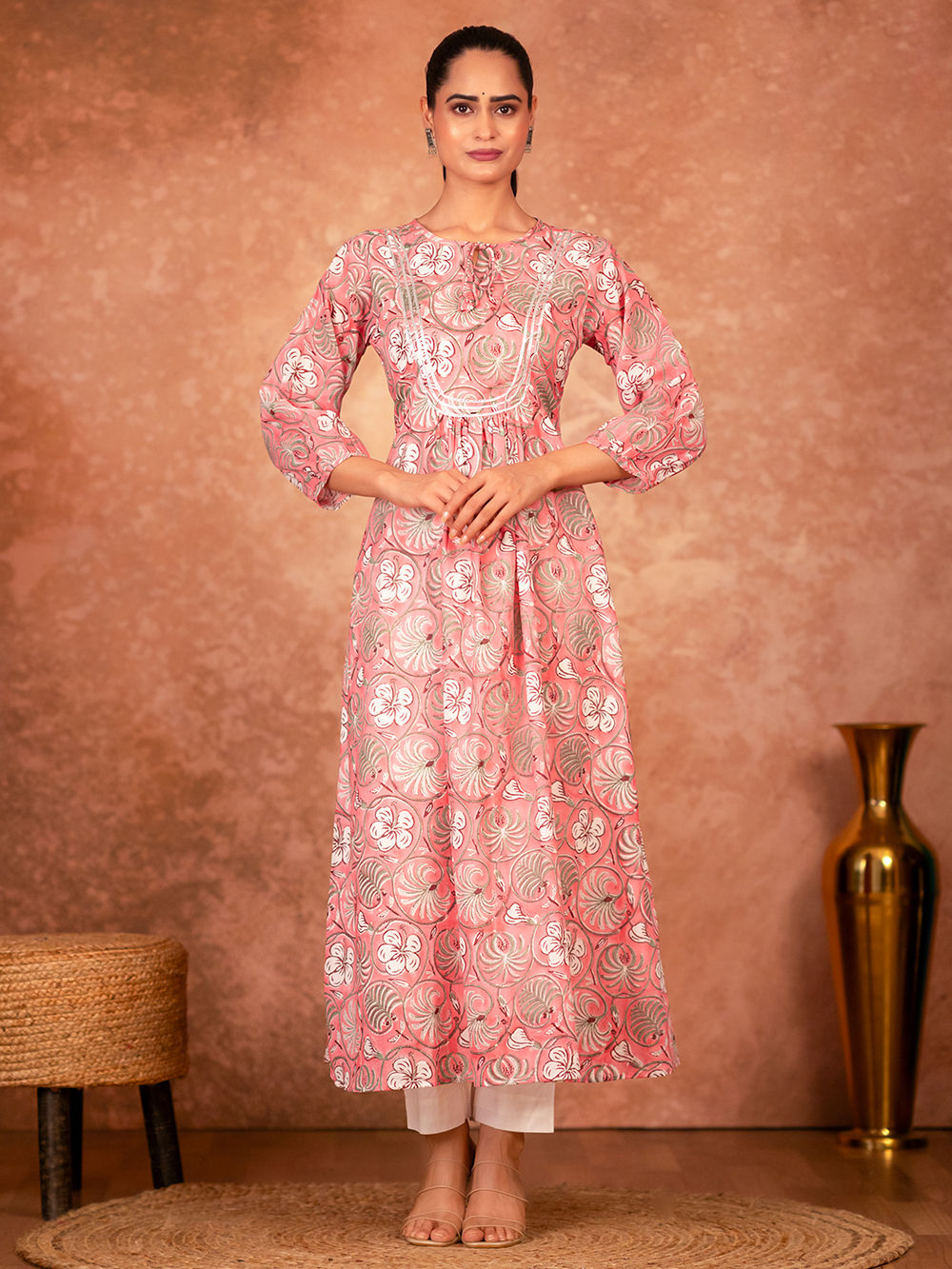 Virtual Pink Hand Block Print Cotton Kurta And Pants Set main image 0