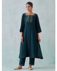 Green Embroidered Crushed Chanderi Kurta with Pants- Set of 2