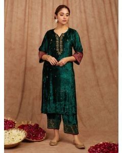 Green Embroidered Velvet Kurta