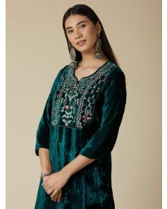 Green Embroidered Velvet Kurta