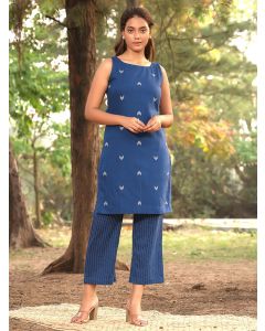 Blue Cotton Woven Kurta with Pants- Set of 2