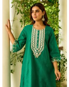 Green Embroidered Viscose Chanderi Kurta with Pants- Set of 2