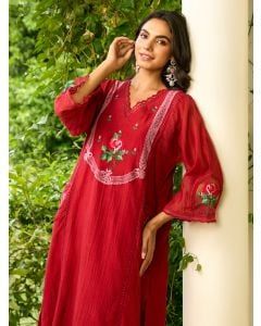 Red Embroidered Chanderi Kurta with Pants- Set of 2