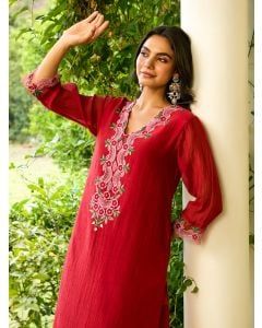 Red Embroidered Chanderi Kurta with Pants- Set of 2
