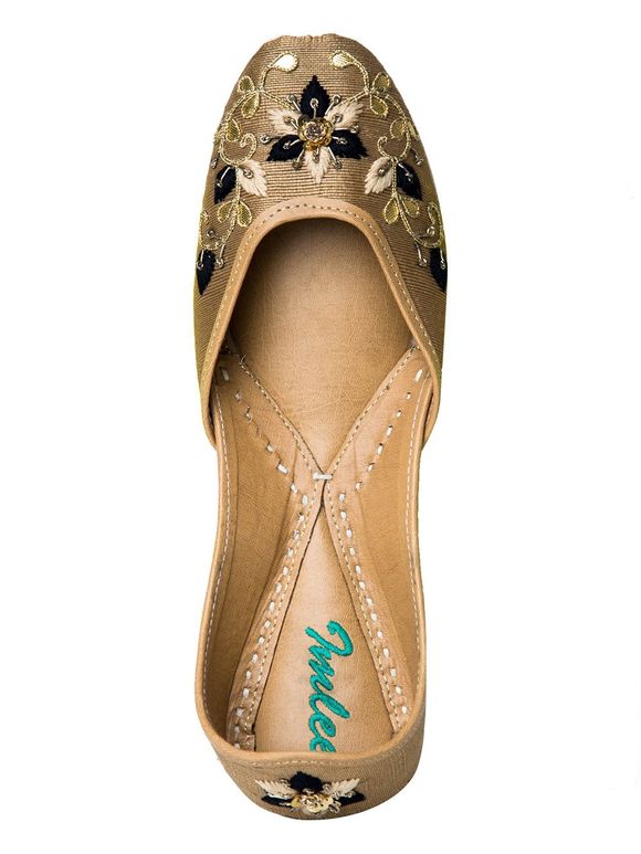 Golden Brown Embroidered Leather Mojari