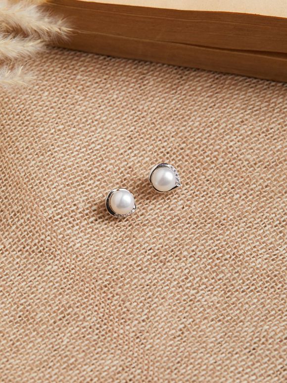 White Handcrafted Silver Stud Earrings