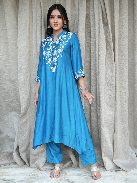 Turquoise Hand Embroidered Chanderi Silk Kurta with Pants - Set of 2