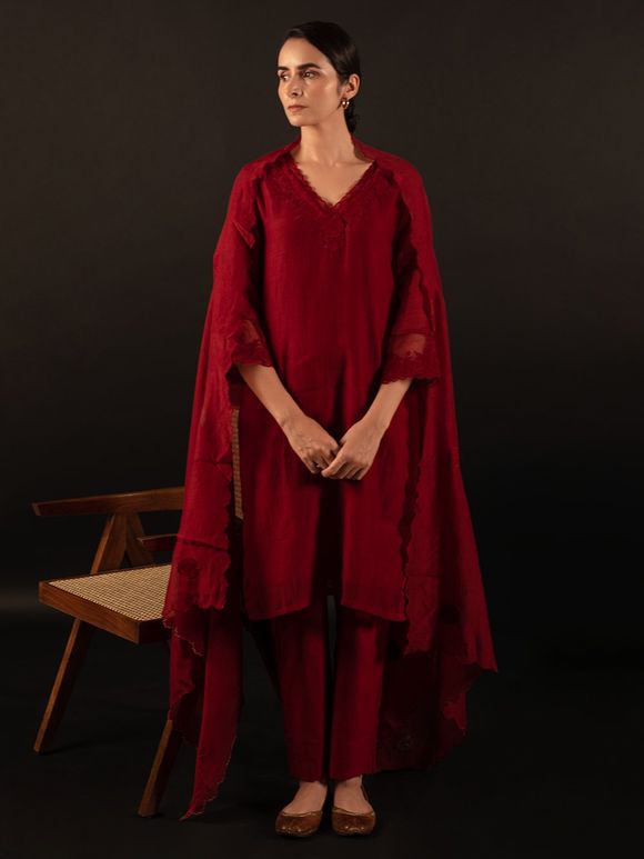 Red Embroidered Handloom Chanderi Kurta Suit - Set of 3