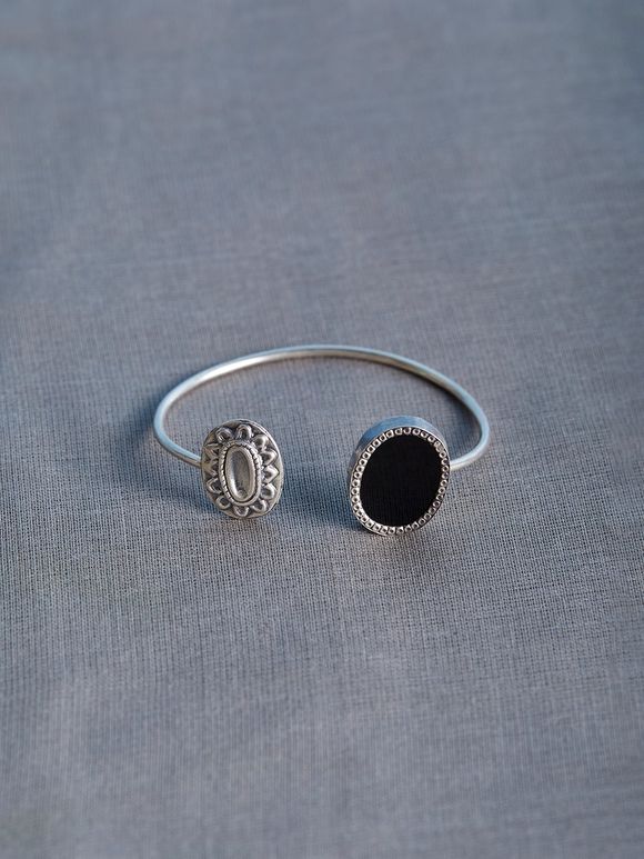 Black Handcrafted Oval Cuff Silver Bracelet