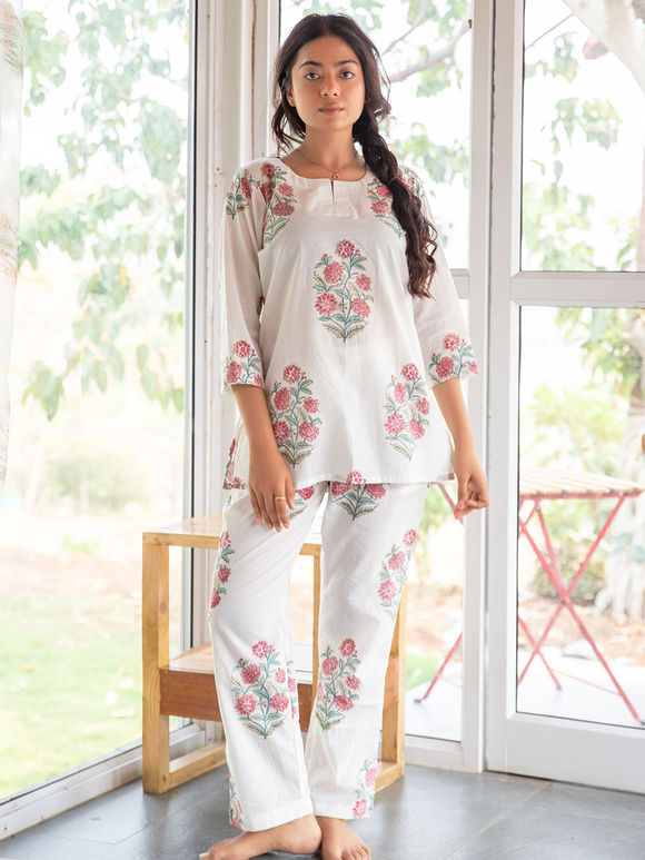 White Printed Night Suit In Cotton For Girls Design by Nigh Nigh label at  Pernia's Pop Up Shop 2024
