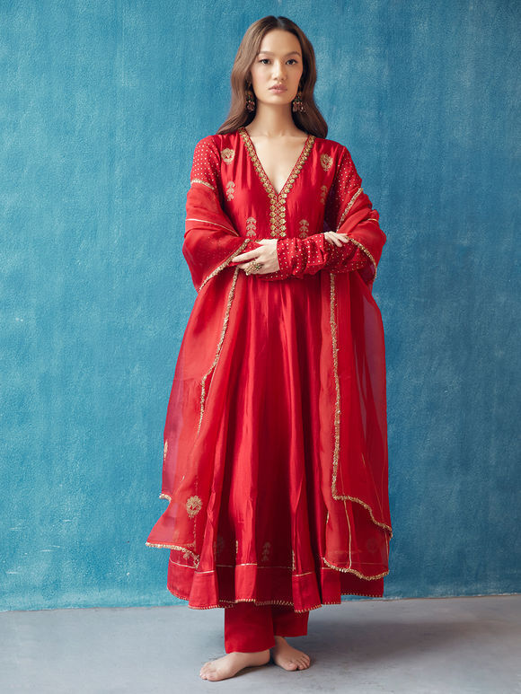 Red Hand Embroidered Silk Suit - Set of 3