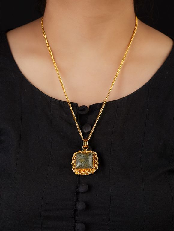 Gold Toned Green Natural Stone Metal Pendant Necklace
