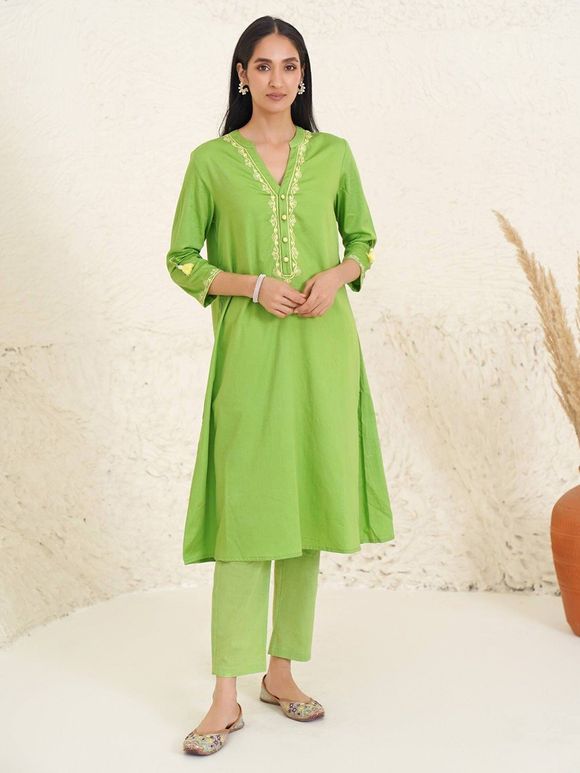 Green Aari Embroidered Cotton Satin Kurta