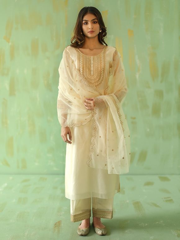Off White Embroidered Chanderi Suit with Scalloped Organza Dupatta- Set of 3